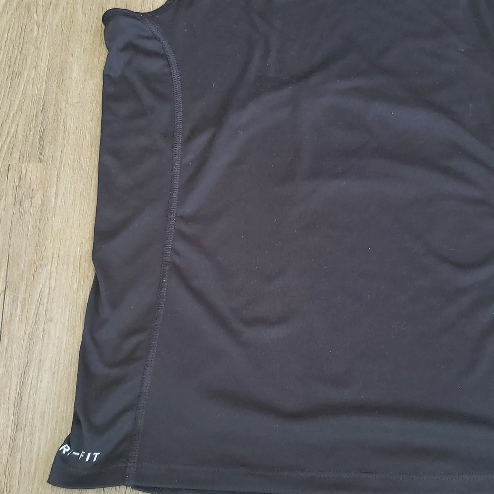 NIke Dri - Fit black tank top - Picture 5 of 13